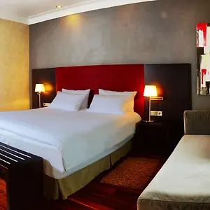 4* Отель Nh