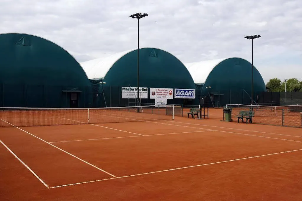 Hotel Restauracja Tenis Kortowo Poznan